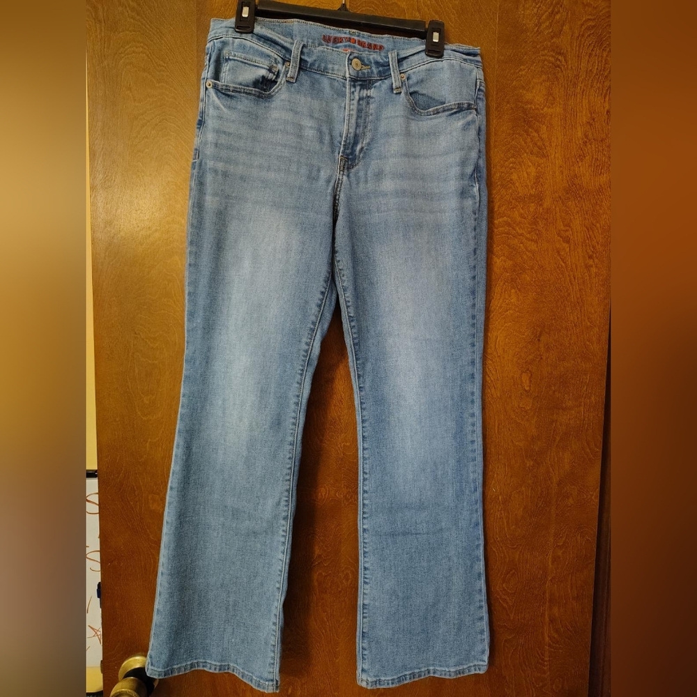 Lucky Brand Light Blue Flare Jeans
